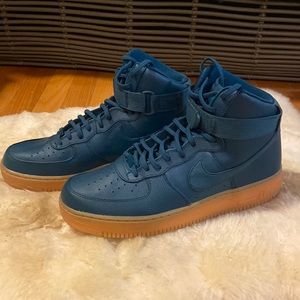 NWOT Women’s Nike Midnight Turquoise Air Force 1 high top
